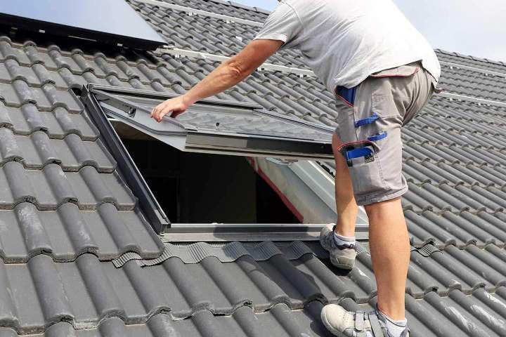 Pose de fenêtres de toit Velux, Vouziers
